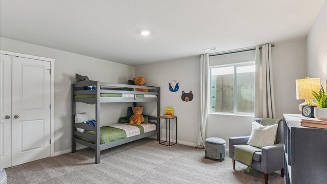 5817 NE Verona Drive, Ankeny, IA 50021