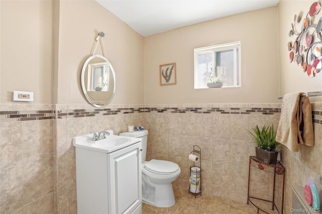 2866 Dewey Avenue, Bronx, NY 10465