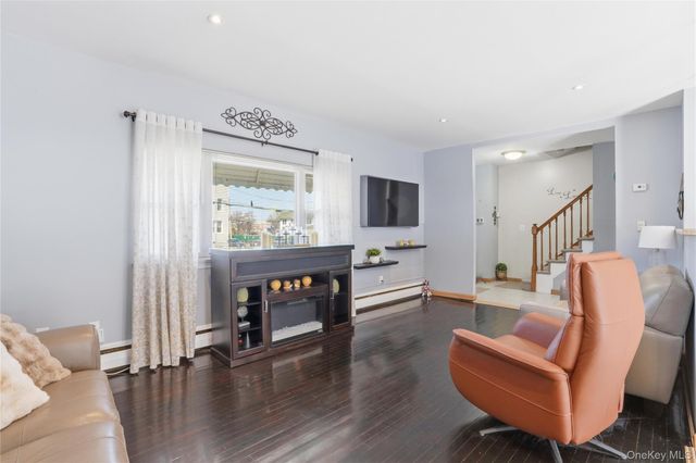 2866 Dewey Avenue, Bronx, NY 10465