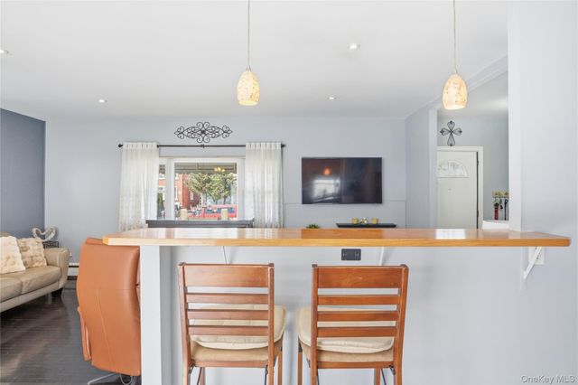 2866 Dewey Avenue, Bronx, NY 10465