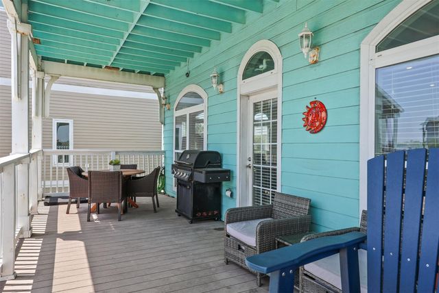 1007 Lillian Lane, Galveston, TX 77554