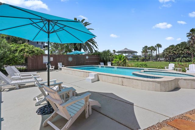 1007 Lillian Lane, Galveston, TX 77554