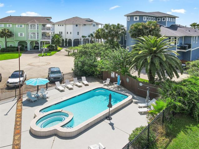 1007 Lillian Lane, Galveston, TX 77554
