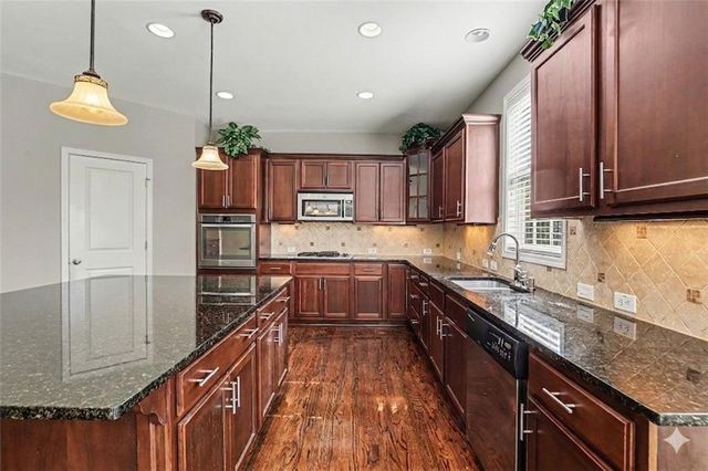 3247 Walnut Ridge, Atlanta, GA 30349