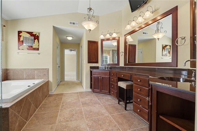 3247 Walnut Ridge, Atlanta, GA 30349