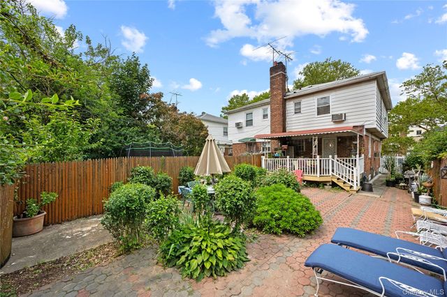 6511 175th Street, Fresh Meadows, NY 11365
