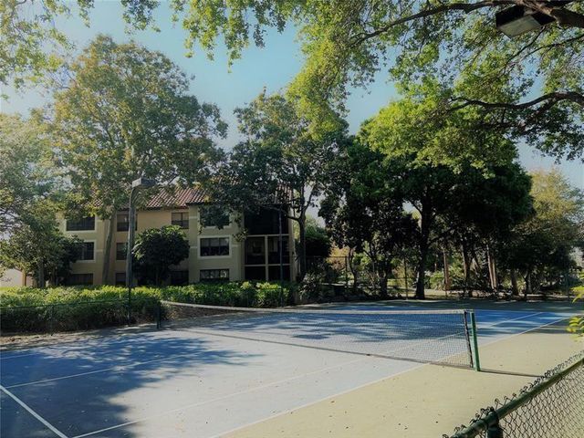 4401 W Mcnab Road 13, Pompano Beach, FL 33069