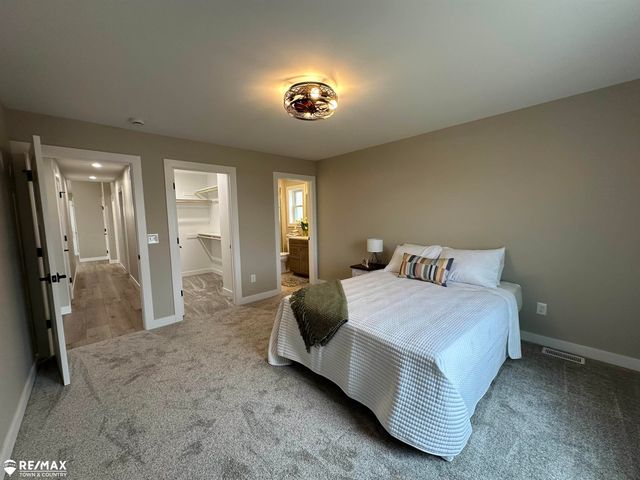 1430 Mallard Circle, Owosso, MI 48867