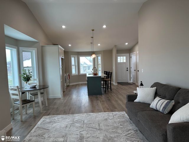 1430 Mallard Circle, Owosso, MI 48867