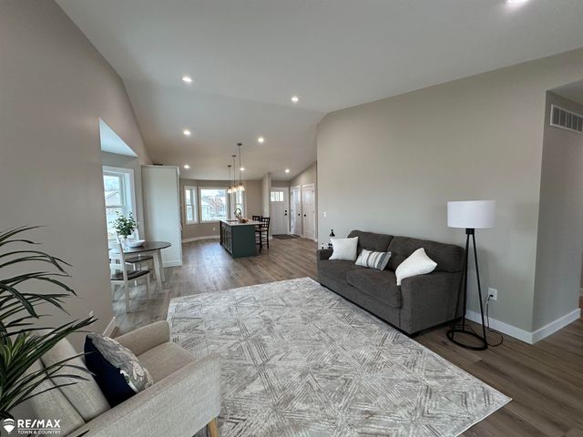 1430 Mallard Circle, Owosso, MI 48867