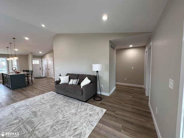 1430 Mallard Circle, Owosso, MI 48867