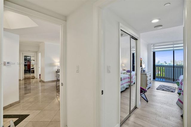 2000 Island Boulevard 1710, Aventura, FL 33160