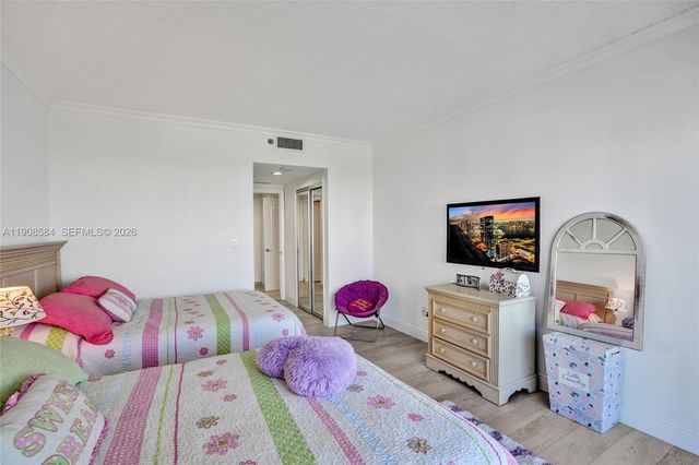 2000 Island Boulevard 1710, Aventura, FL 33160