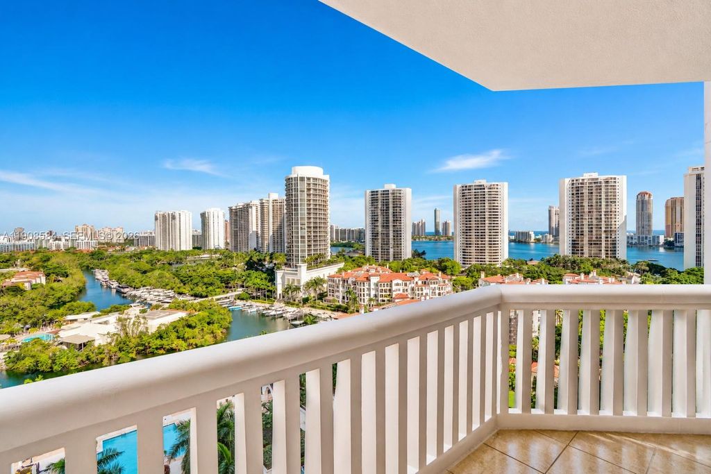 2000 Island Boulevard 1710, Aventura, FL 33160