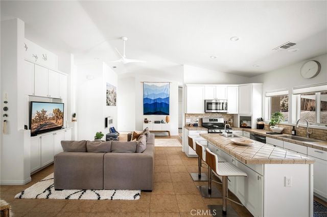 7573 Cardillo, Yucca Valley, CA 92284