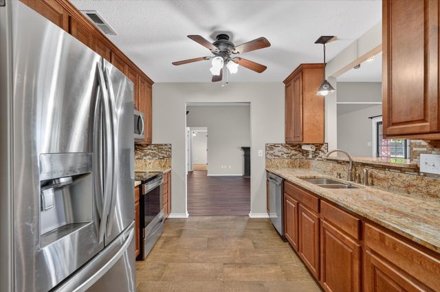 113 Northview Drive, Fate, TX 75189