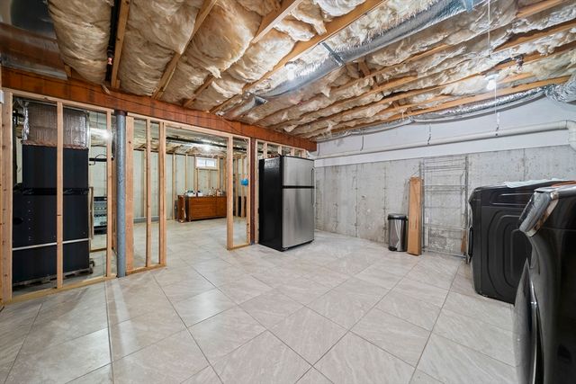 200 Justin Dr 4, Weymouth, MA 02188