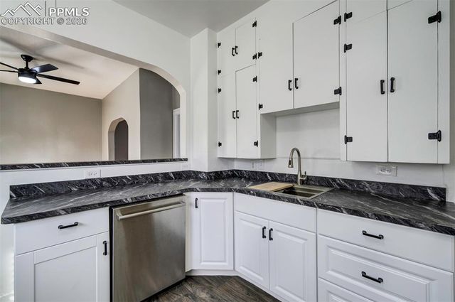 215 E Jefferson Street, Colorado Springs, CO 80907