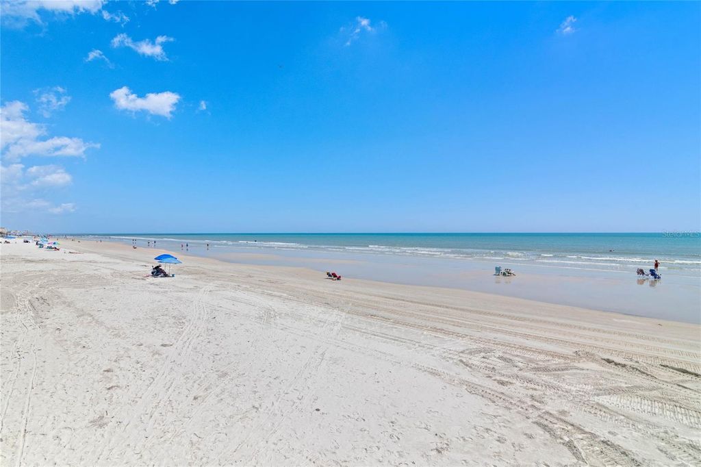 Image 34 of property listing at 4153 S ATLANTIC AVENUE 2120, New Smyrna Beach, FL 32169