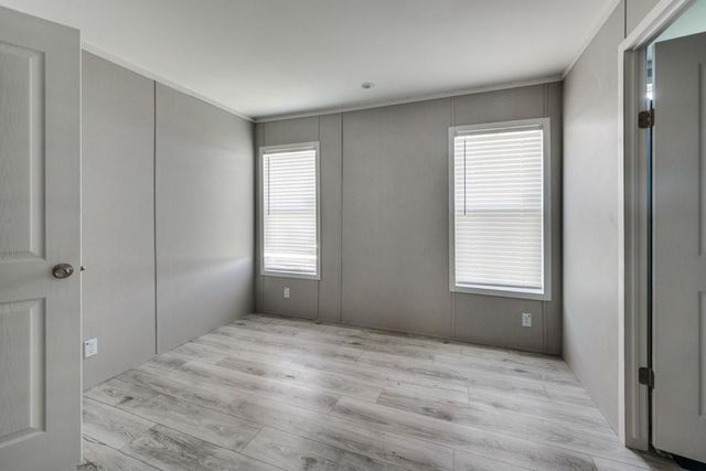 6008 County Road 401, Grandview, TX 76050