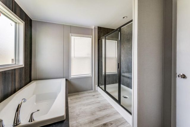 6008 County Road 401, Grandview, TX 76050