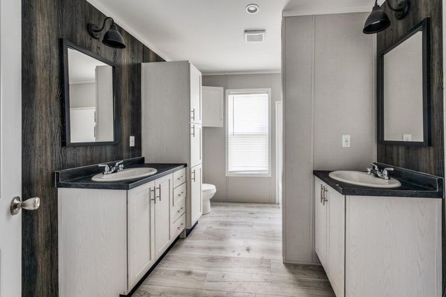 6008 County Road 401, Grandview, TX 76050