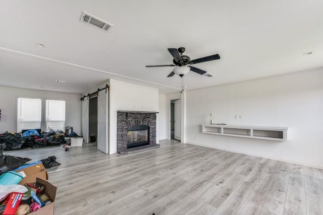 6008 County Road 401, Grandview, TX 76050