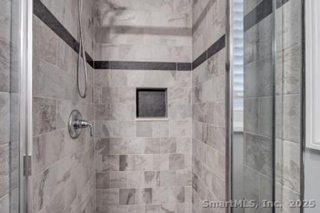 289 Agawam Drive B, Stratford, CT 06614