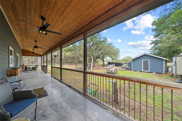 351 Line Camp Loop, Spring Branch, TX 78070