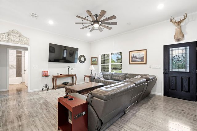 351 Line Camp Loop, Spring Branch, TX 78070