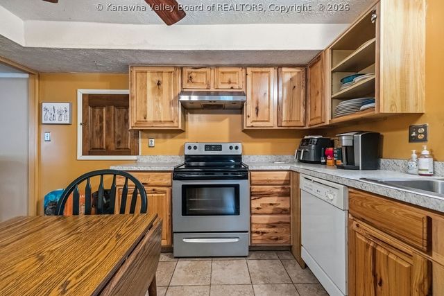 1113 Bridge Road, Charleston, WV 25314
