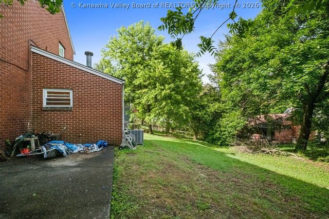 1113 Bridge Road, Charleston, WV 25314