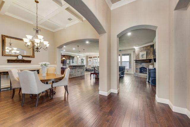 8704 Shadywood Lane, North Richland Hills, TX 76182