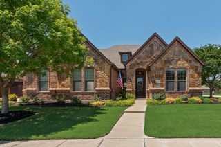 8704 Shadywood Lane, North Richland Hills, TX 76182