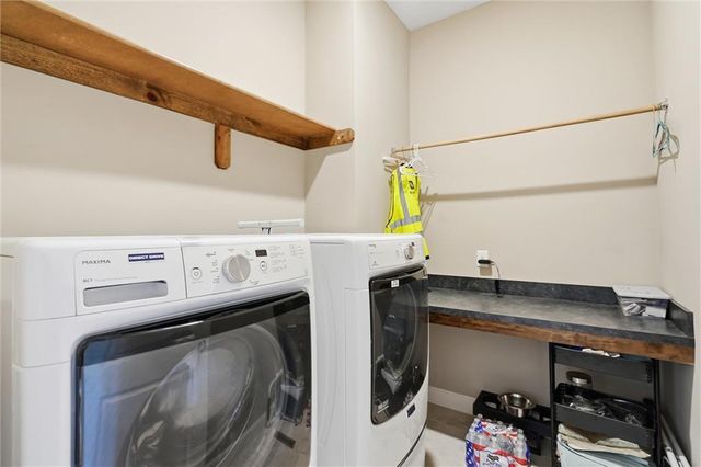 804 S Washington Street, Raymore, MO 64083