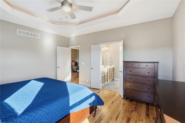 804 S Washington Street, Raymore, MO 64083