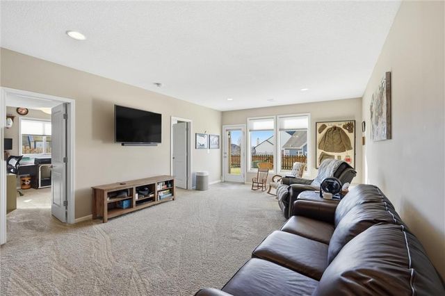 804 S Washington Street, Raymore, MO 64083