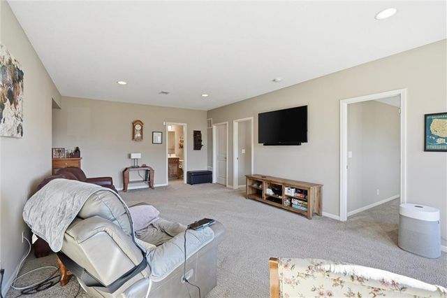 804 S Washington Street, Raymore, MO 64083