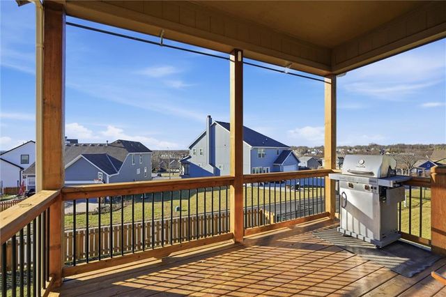 804 S Washington Street, Raymore, MO 64083