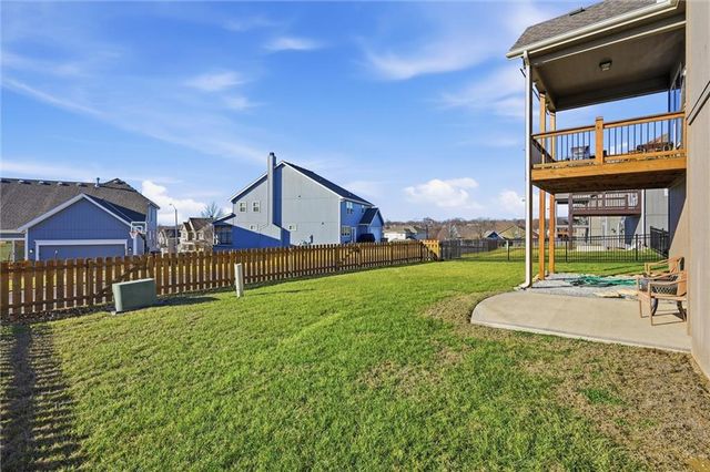 804 S Washington Street, Raymore, MO 64083