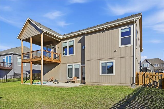 804 S Washington Street, Raymore, MO 64083