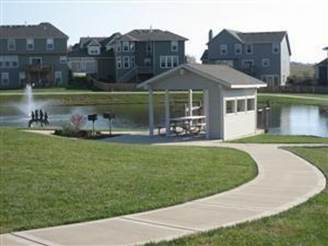 804 S Washington Street, Raymore, MO 64083