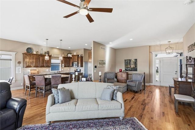 804 S Washington Street, Raymore, MO 64083