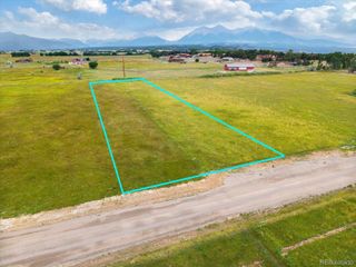 8283 Freedom Circle, Salida, CO 81201