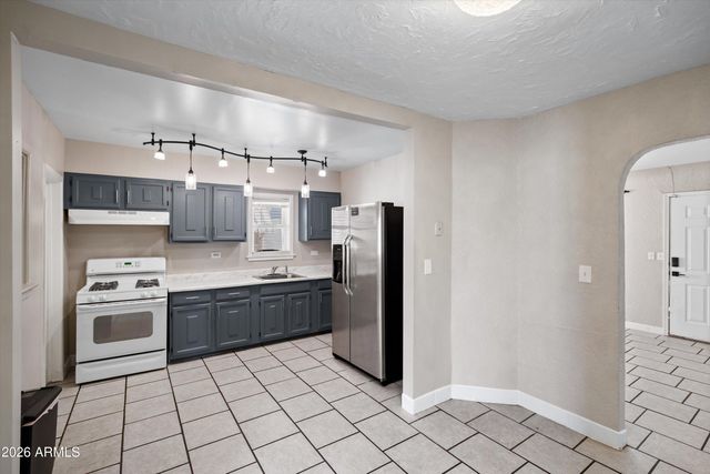 412 E ROOSEVELT Avenue, Buckeye, AZ 85326
