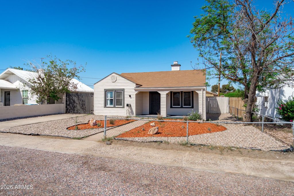 412 E ROOSEVELT Avenue, Buckeye, AZ 85326 — photo 3