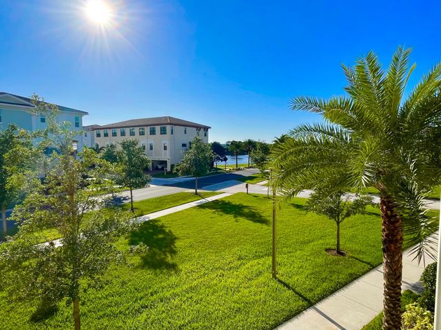 12666 Machiavelli Way, Palm Beach Gardens, FL 33418
