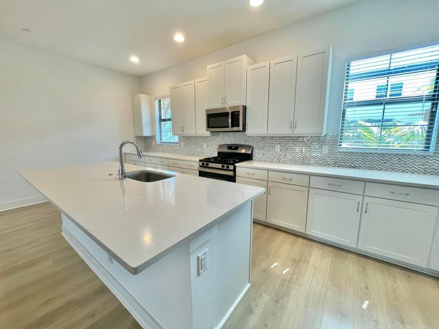 12666 Machiavelli Way, Palm Beach Gardens, FL 33418