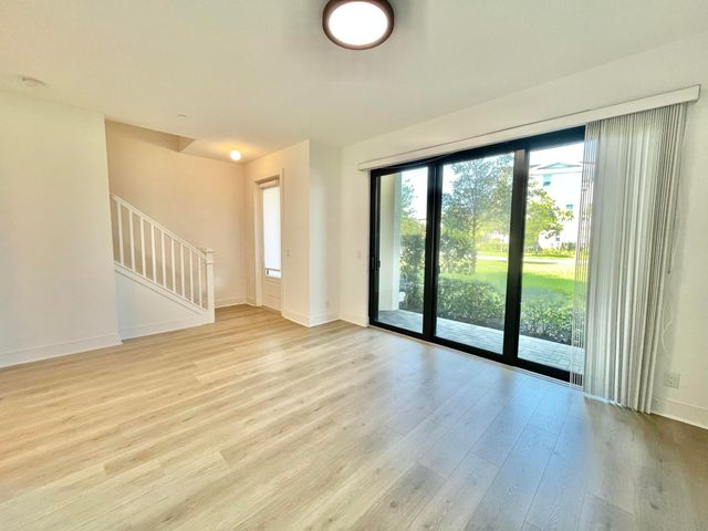 12666 Machiavelli Way, Palm Beach Gardens, FL 33418