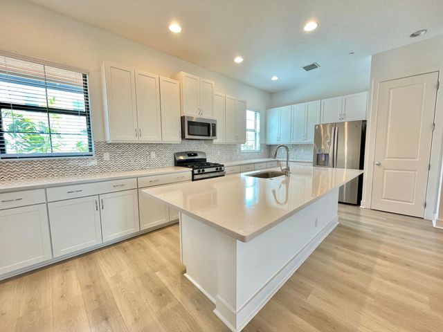 12666 Machiavelli Way, Palm Beach Gardens, FL 33418